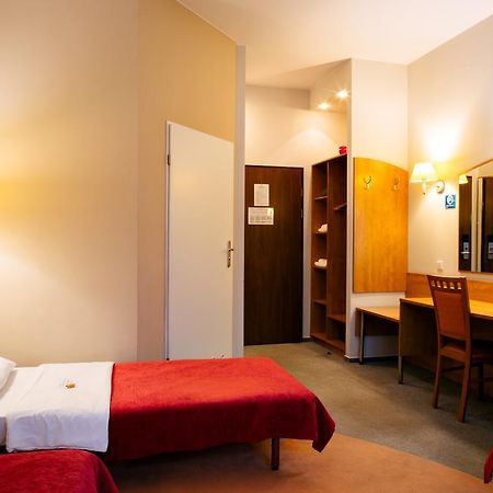 Comfortbiznes Pruszków Kültér fotó