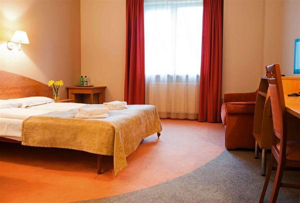Comfortbiznes Pruszków Kültér fotó